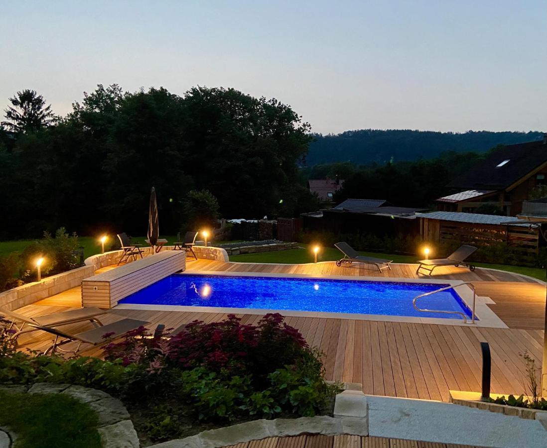 Landhaus Waltersdorf - Pool & Wellness บาดชานเดา ภายนอก รูปภาพ